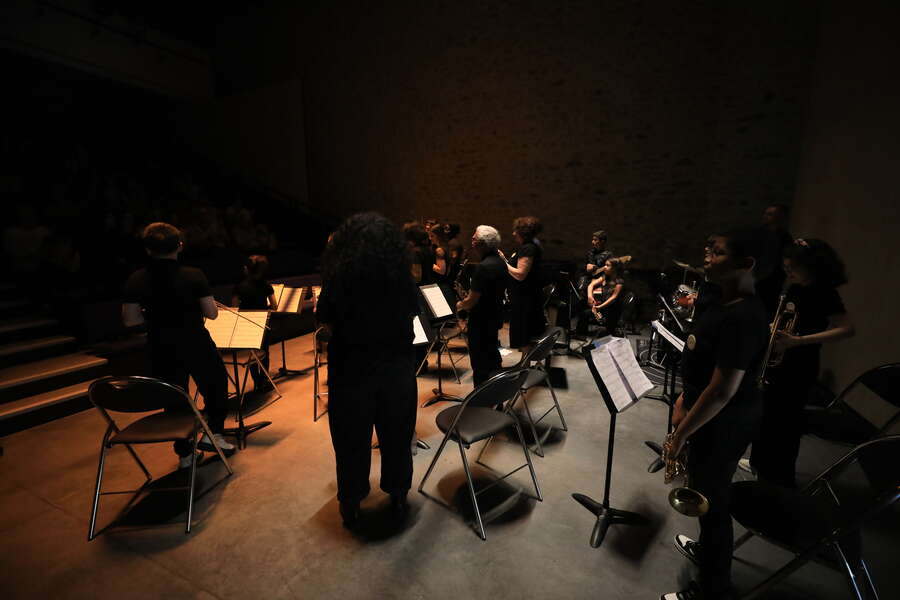 Le grand orchestre en répétition